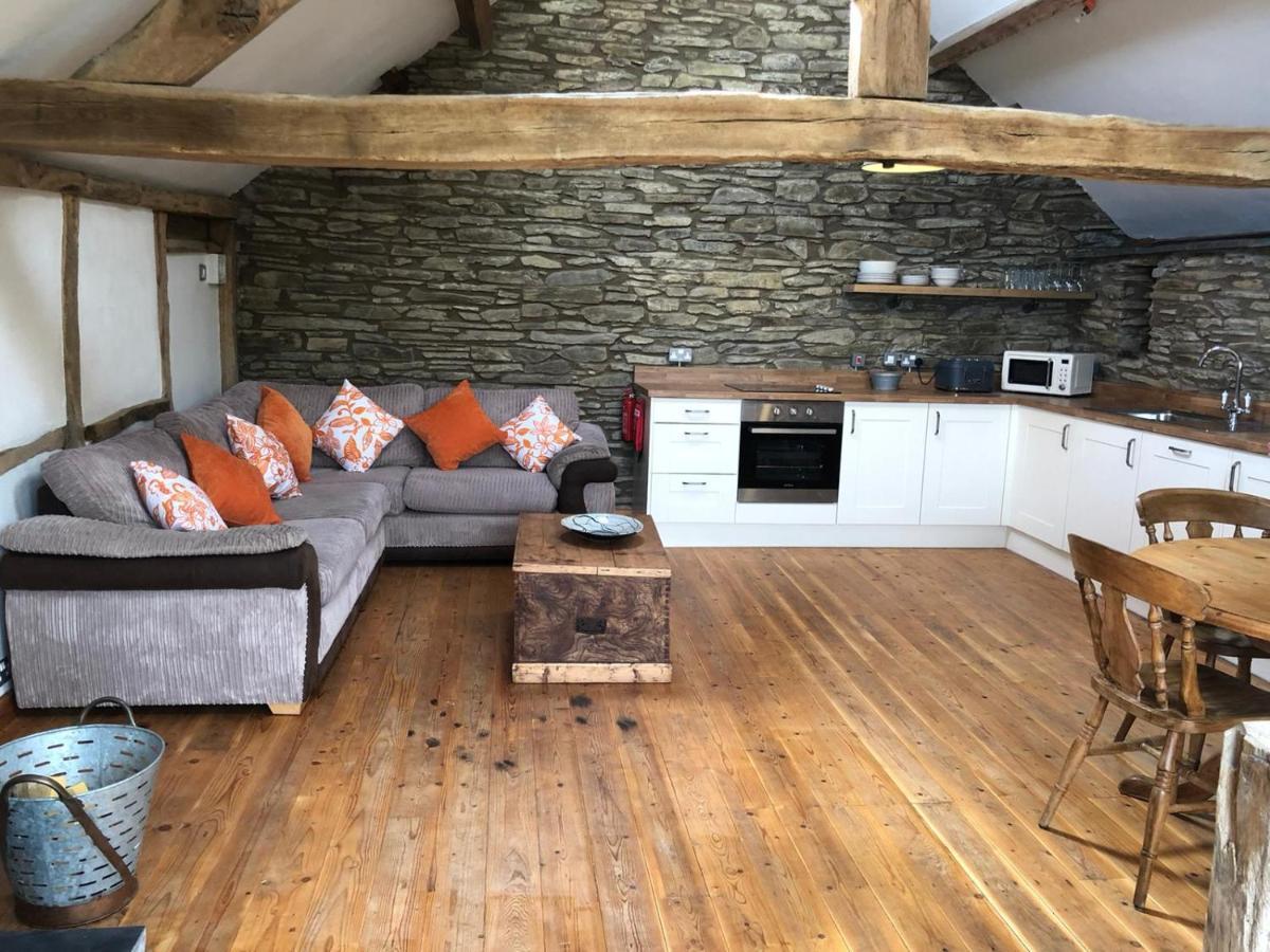 Hay Barn, Penrheol Farm, Unique Barn Conversion Builth Wells Buitenkant foto