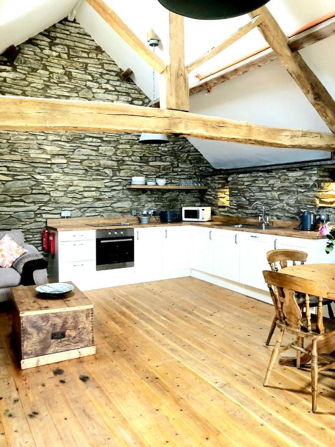 Hay Barn, Penrheol Farm, Unique Barn Conversion Builth Wells Buitenkant foto